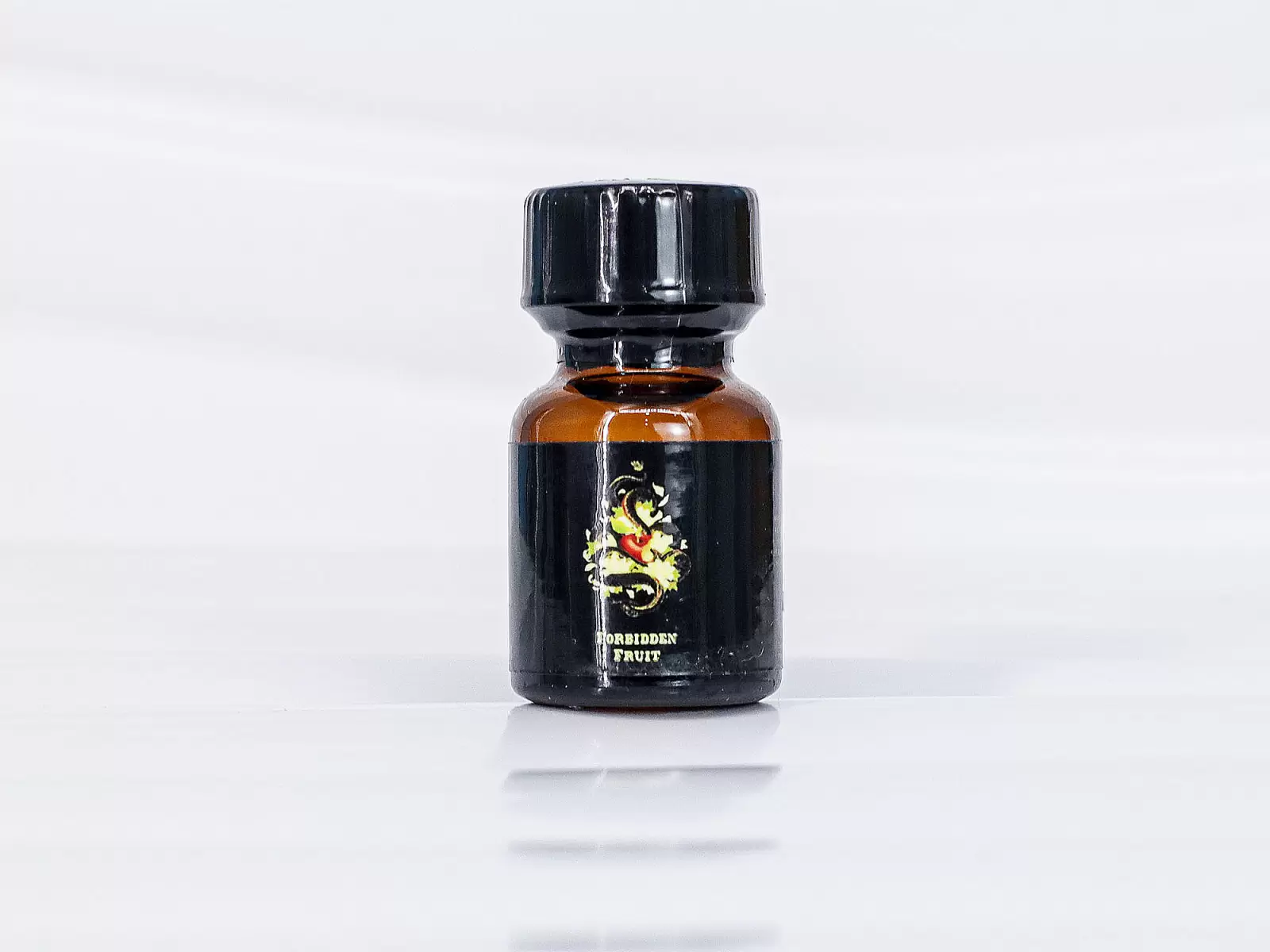 Chai h&iacute;t Forbidden Fruit 10ml tăng cảm gi&aacute;c hưng phấn