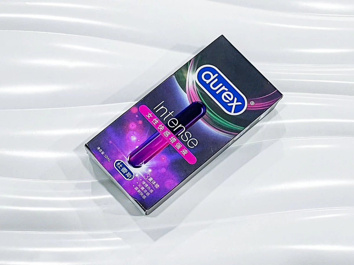 Thanh L&yacute; Gel b&ocirc;i trơn Durex Intense