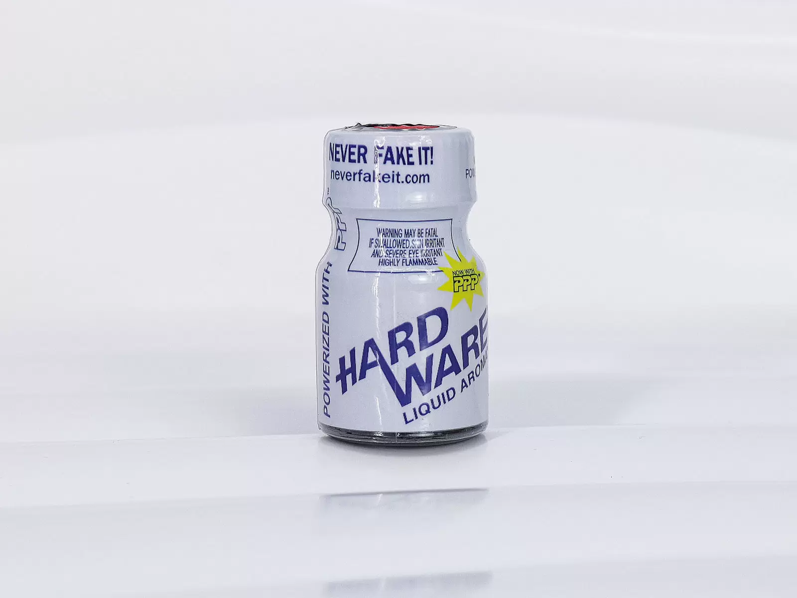 Chai h&iacute;t Hard Ware 10ml tăng cảm gi&aacute;c hưng phấn