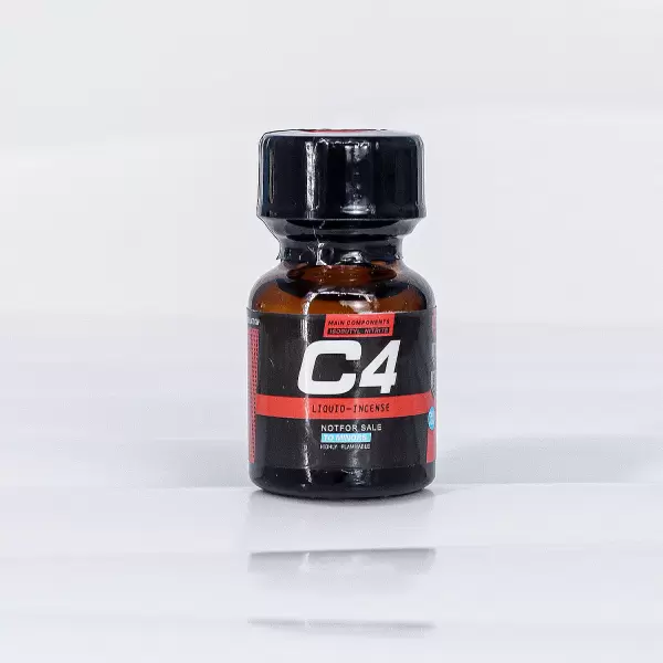 Chai hít C4 Liquid Incense Red tăng hưng phấn