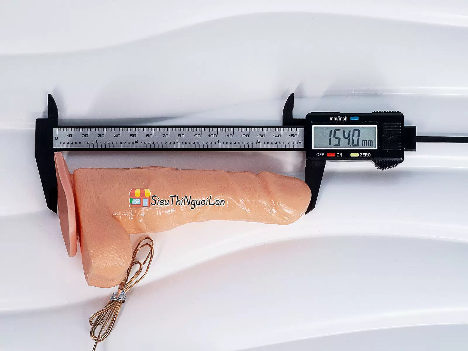 Dương vật giả có đế J.B Korean rung size nhỏ