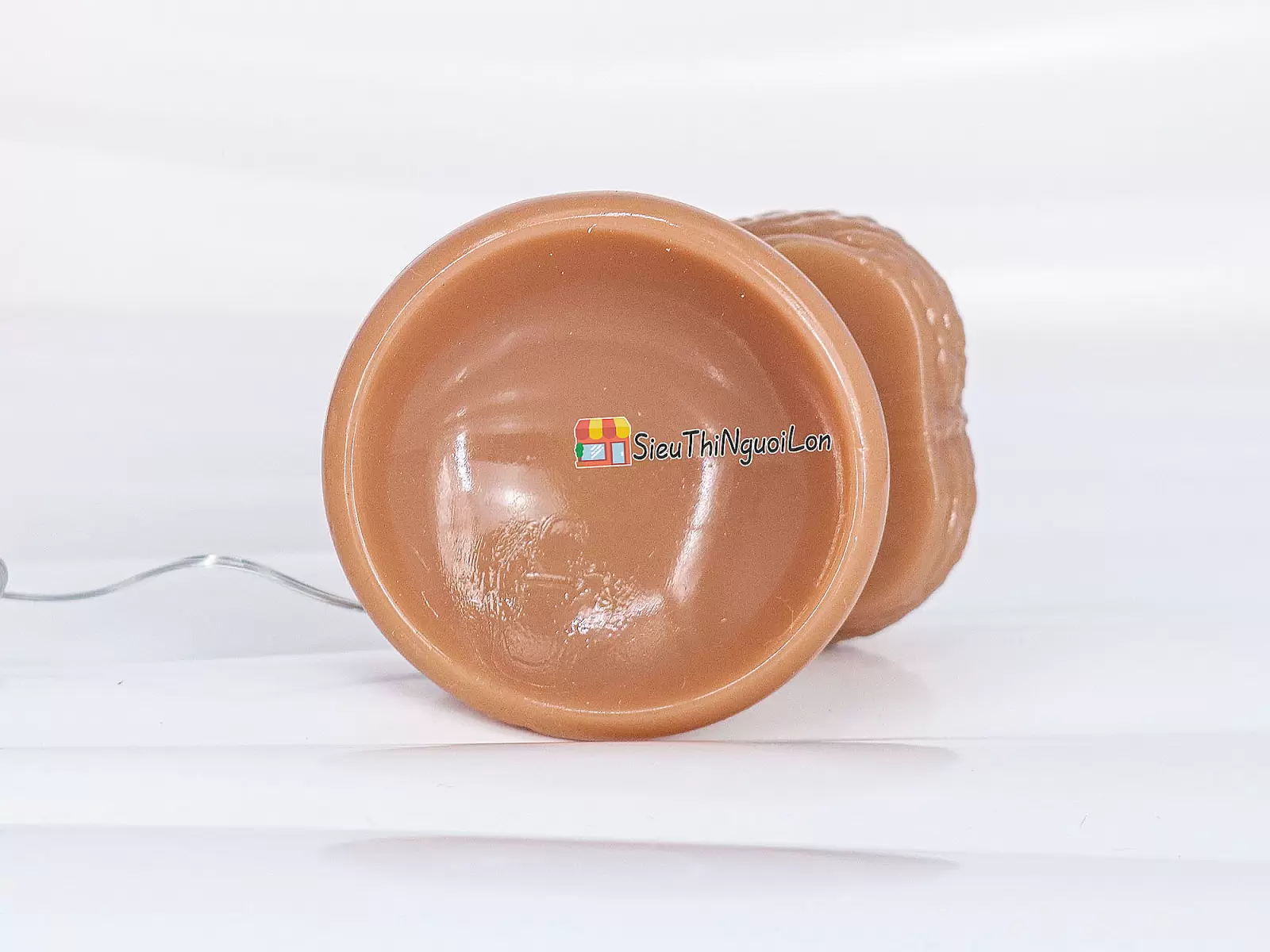 Dương vật giả có đế David rung mạnh mẽ kèm điều khiển