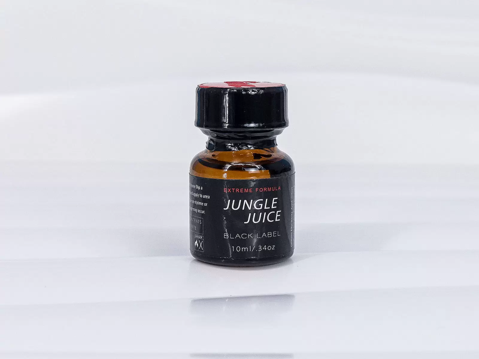 Chai h&iacute;t Jungle Juice 10ml tăng cảm gi&aacute;c kho&aacute;i cảm