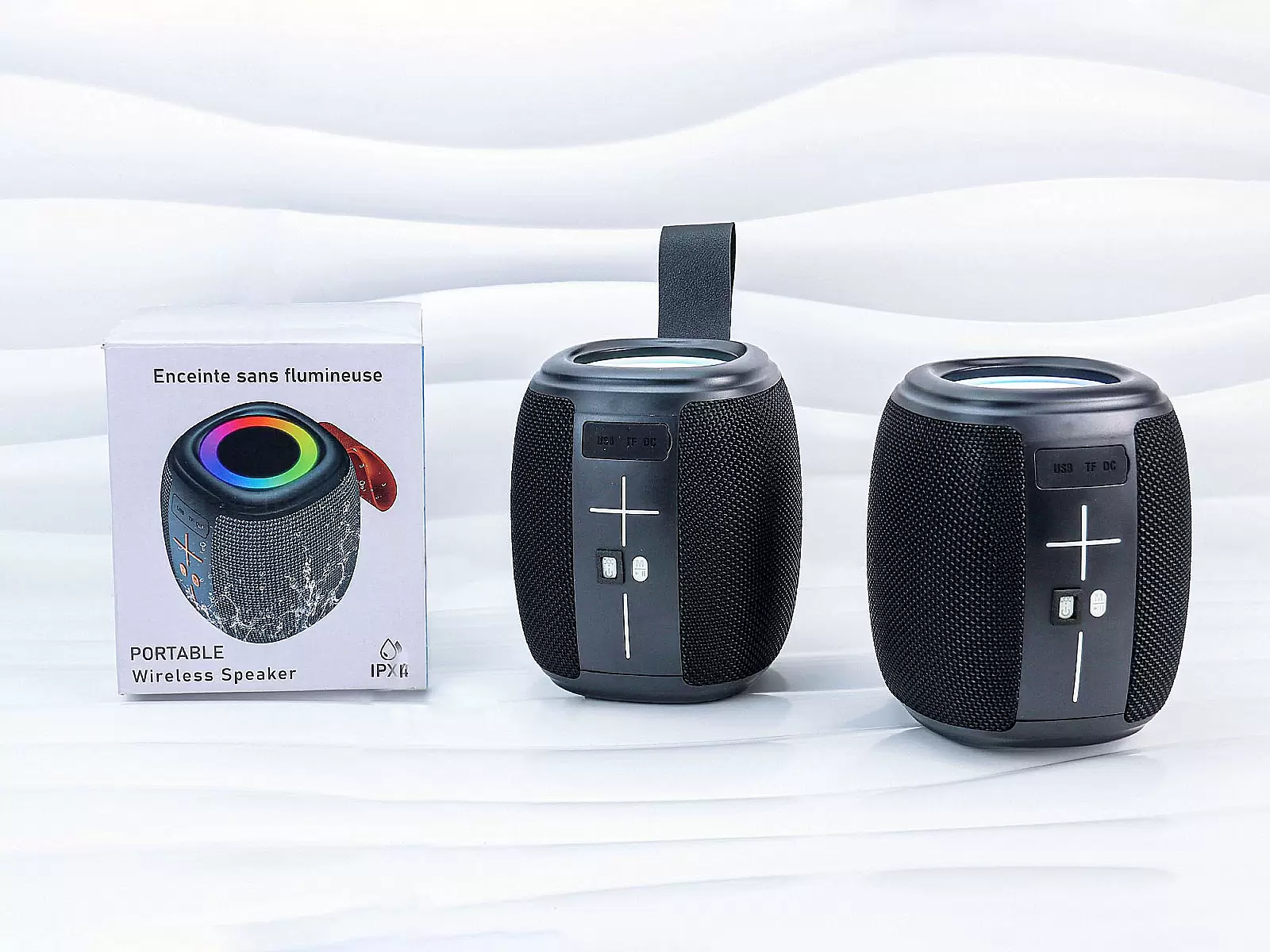 Loa Bluetooth V-805 âm thanh mạnh mẽ, LED đổi màu, chống nước IPX4