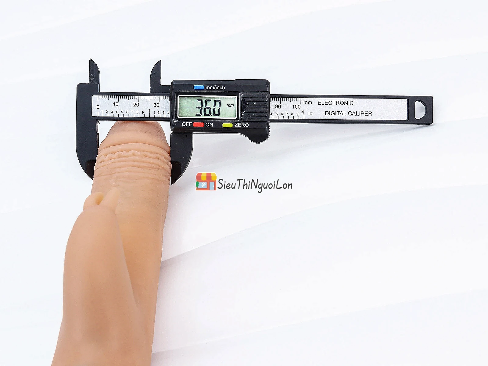 Dương vật giả đa năng Indulge Advancer rung thụt ngoáy