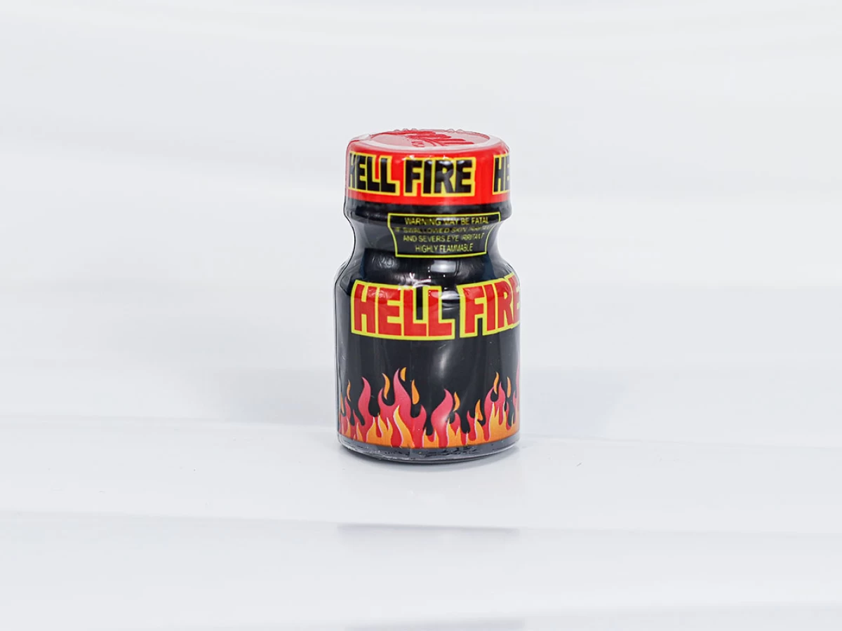 Chai h&iacute;t Hell Fire 10ml tăng cảm gi&aacute;c hưng phấn