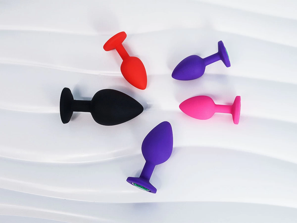 Đồ chơi kích hậu silicon Bullet ( 3 size để khách lựa)