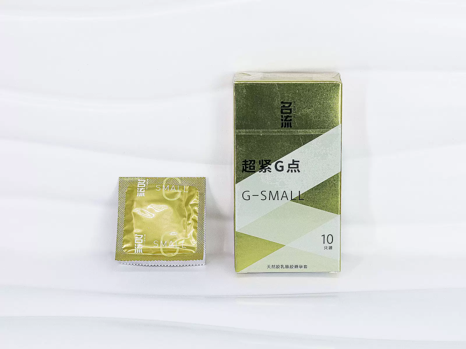 Bao cao su G-Small &ocirc;m s&aacute;t từng khoảnh khắc