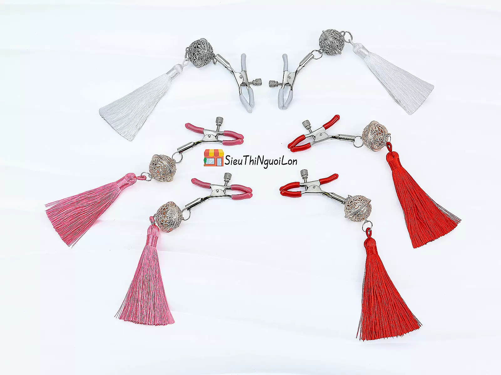 Lục lạc kẹp ti bạo dâm 3 màu kích thích dành cho nữ