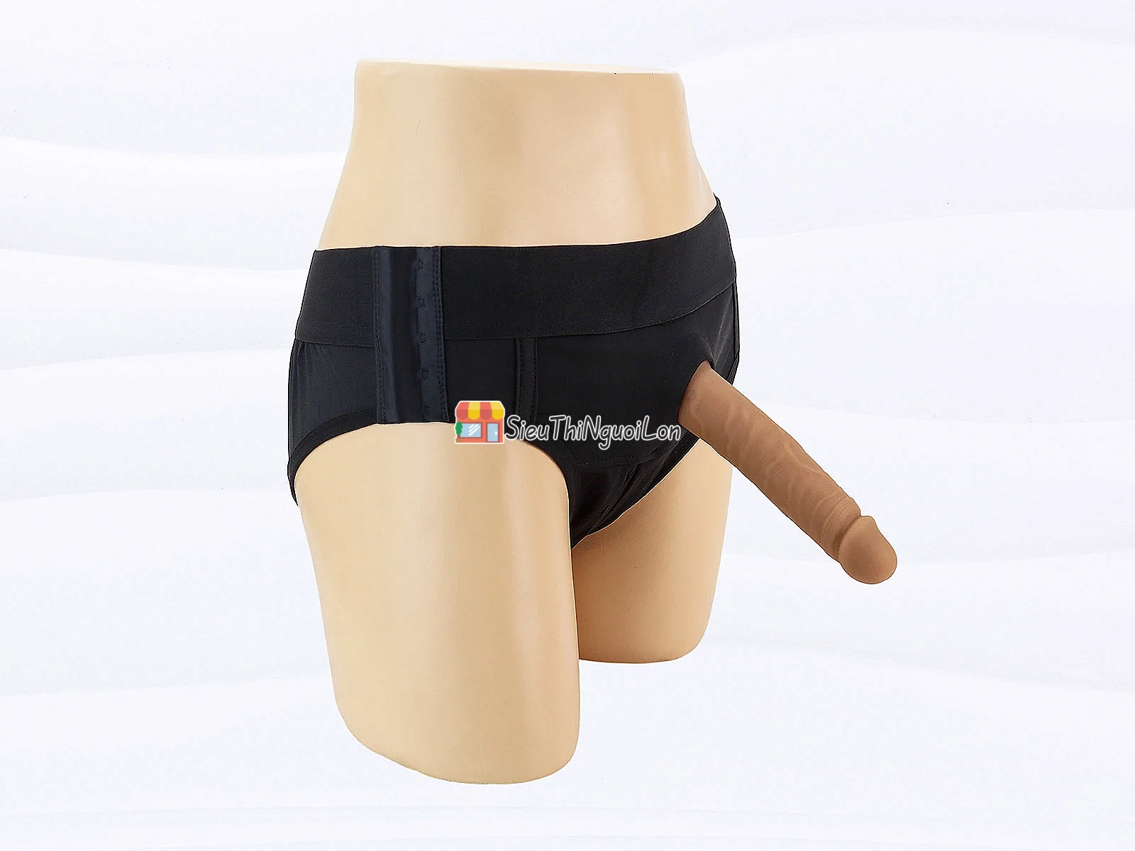 Quần chip tam giác + dương vật giả có đế sự kết hợp hoàn hảo