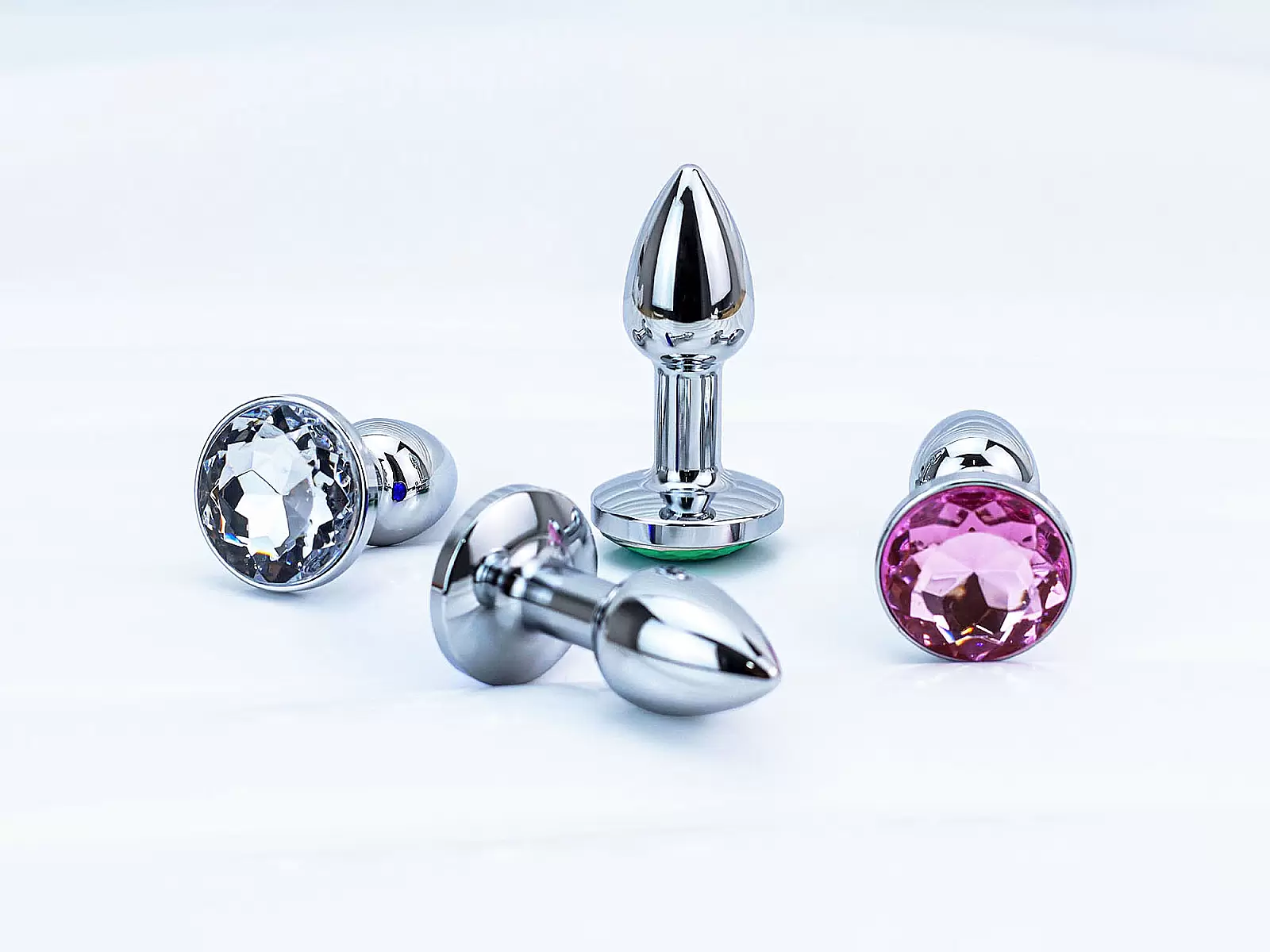 Sextoy kích hậu Inox mini có đế nhiều màu sắc