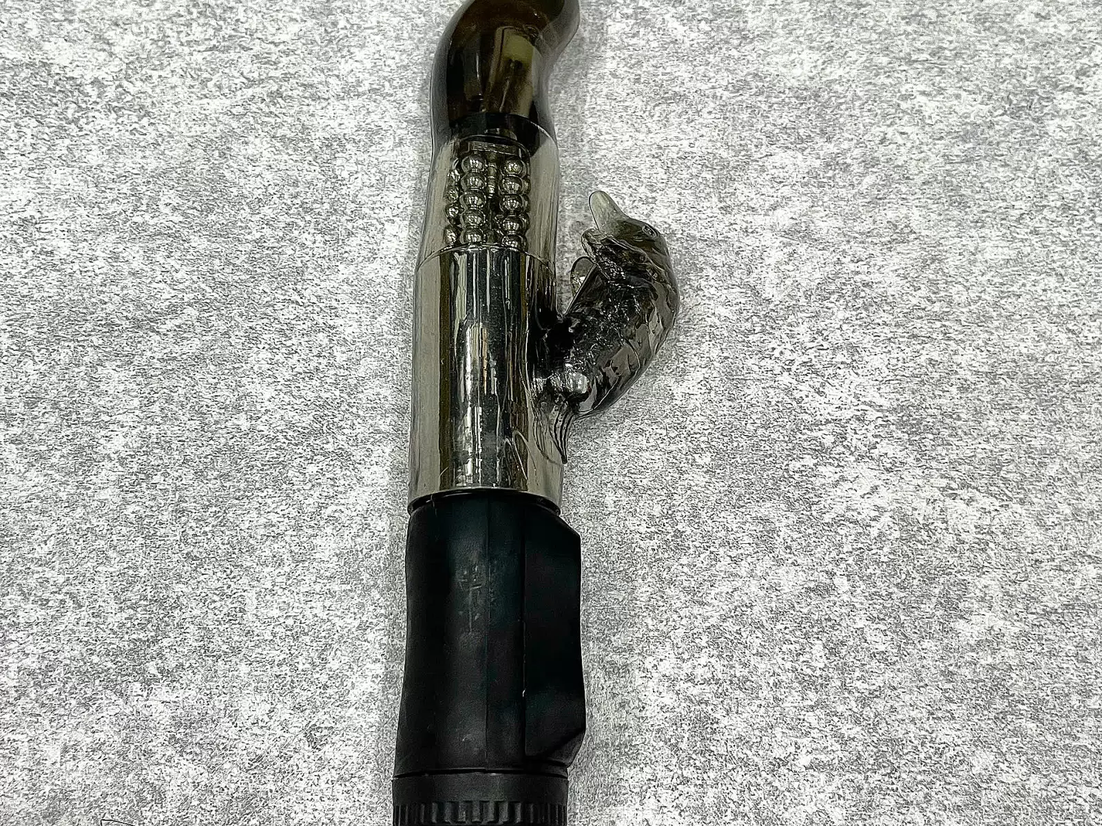 Thanh lý - Dương vật giả có nhánh silicon hoạt động bình thường, bị chảy keo tay cầm