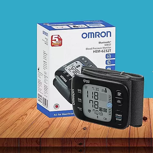 Máy đo huyết áp cổ tay Omron HEM - 6232T