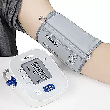 Máy đo huyết áp bắp tay tự động Omron HEM - 7143T1