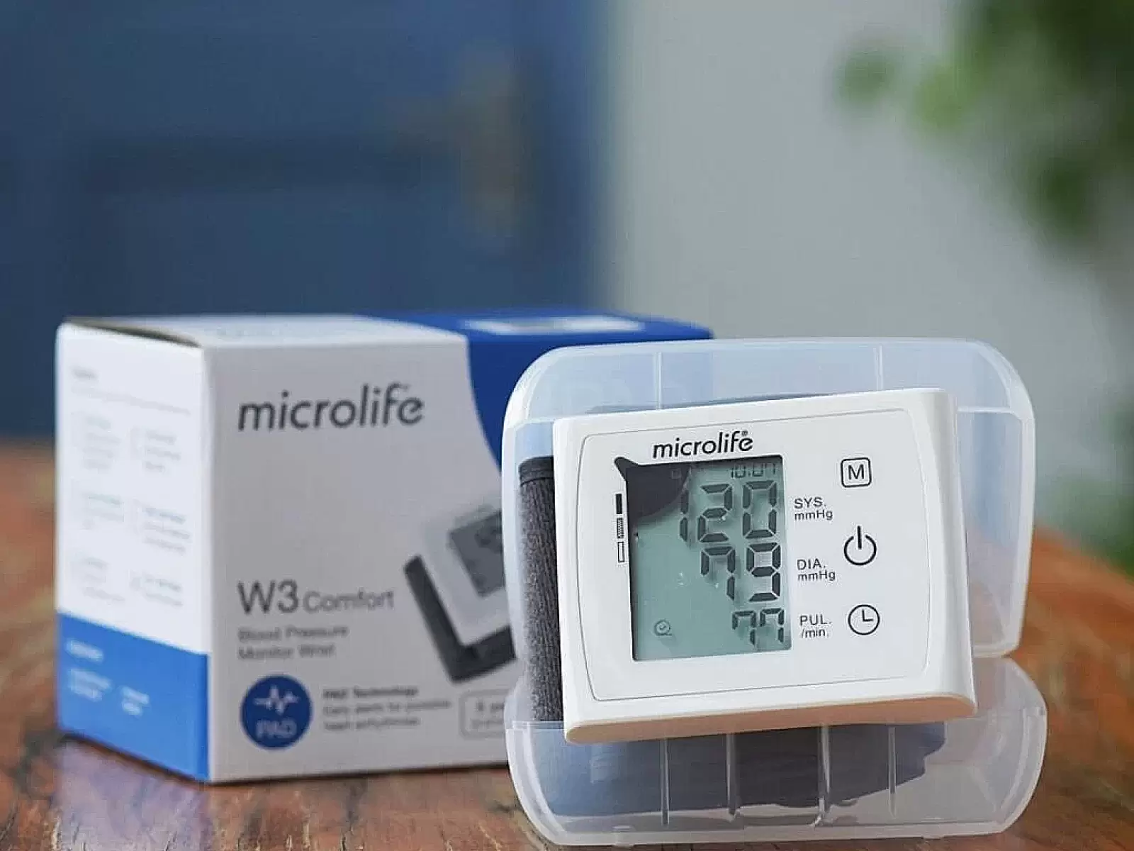 M&aacute;y đo huyết &aacute;p cổ tay Microlife W3 Comfort