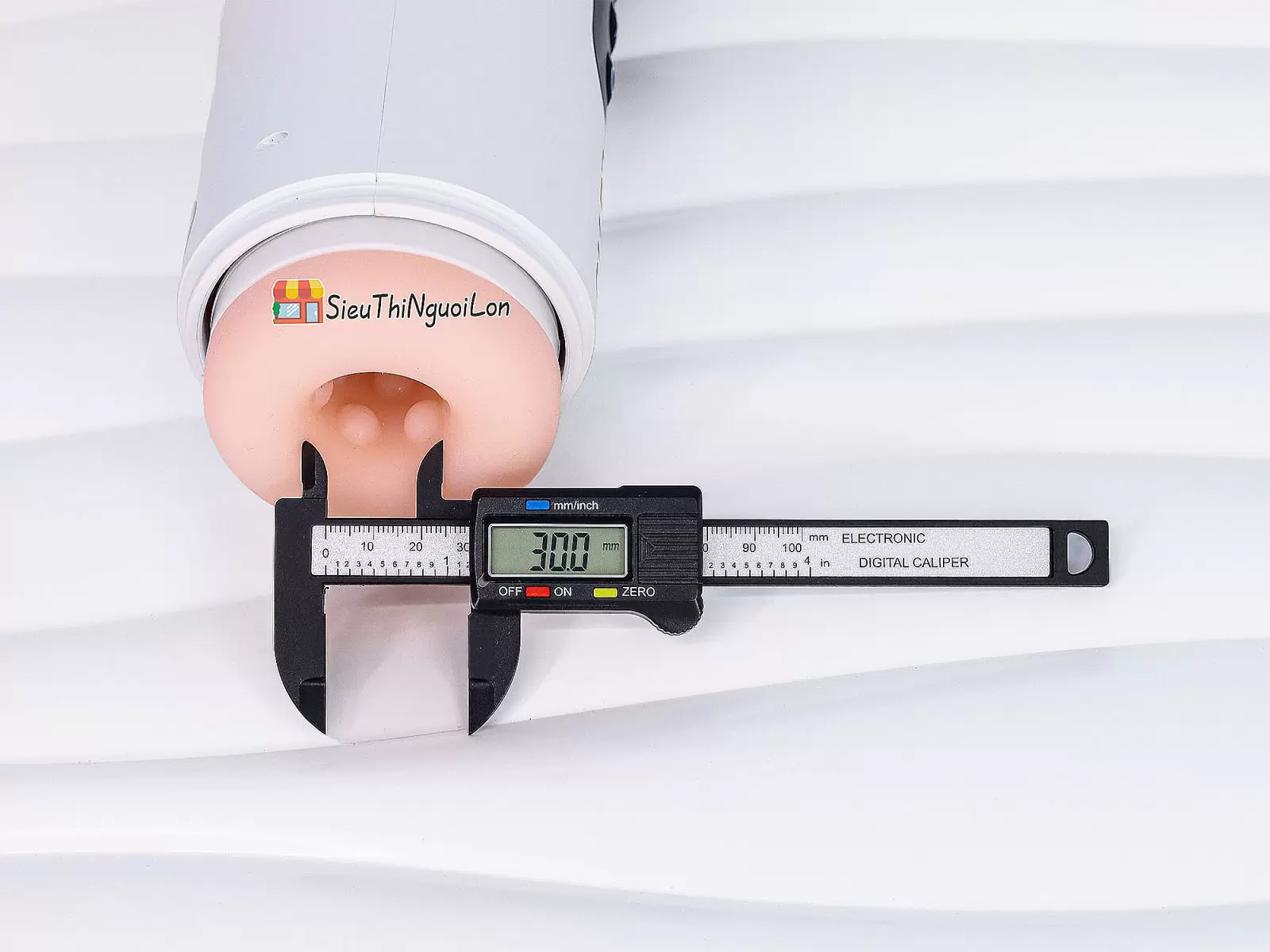 Máy thủ dâm QM-B2 rung co bóp, sưởi ấm pin sạc kèm tai nghe âm thanh quyến rũ